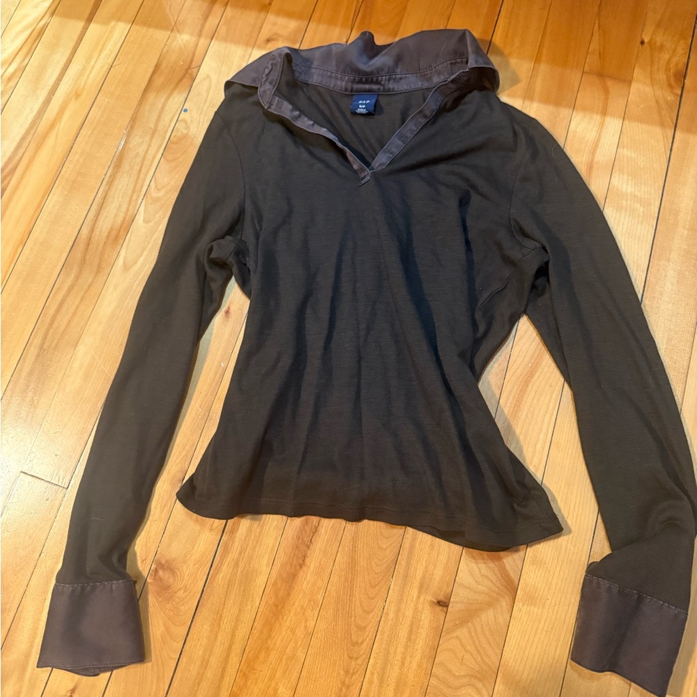 Y2K GAP Fitted Collared Long Sleeve Top